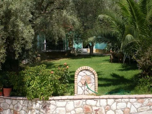 מלון דירות Ilios & Yénion